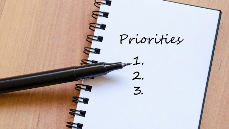 8 DEI Priorities To Focus On This Year HR.com